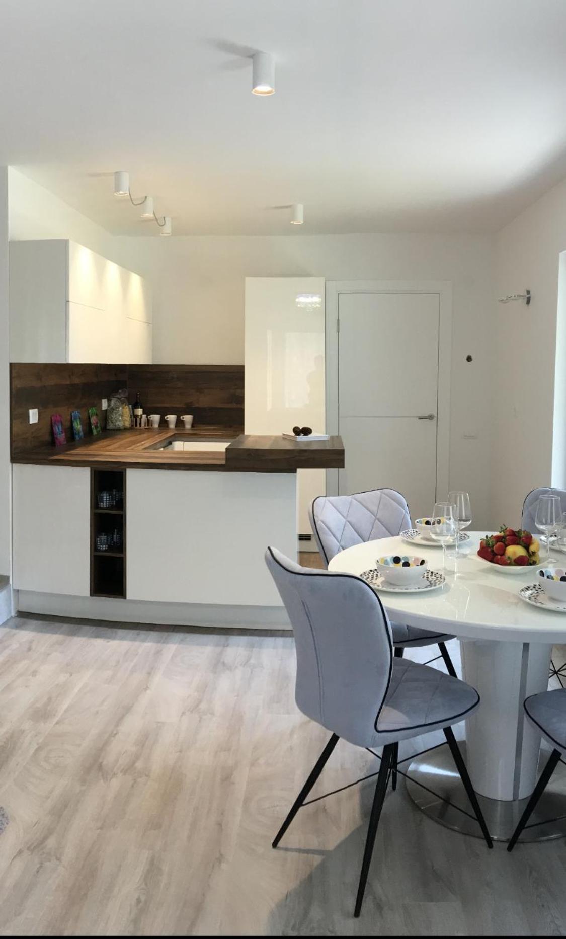 Luxury Apartment Near Lake בוהין מראה חיצוני תמונה